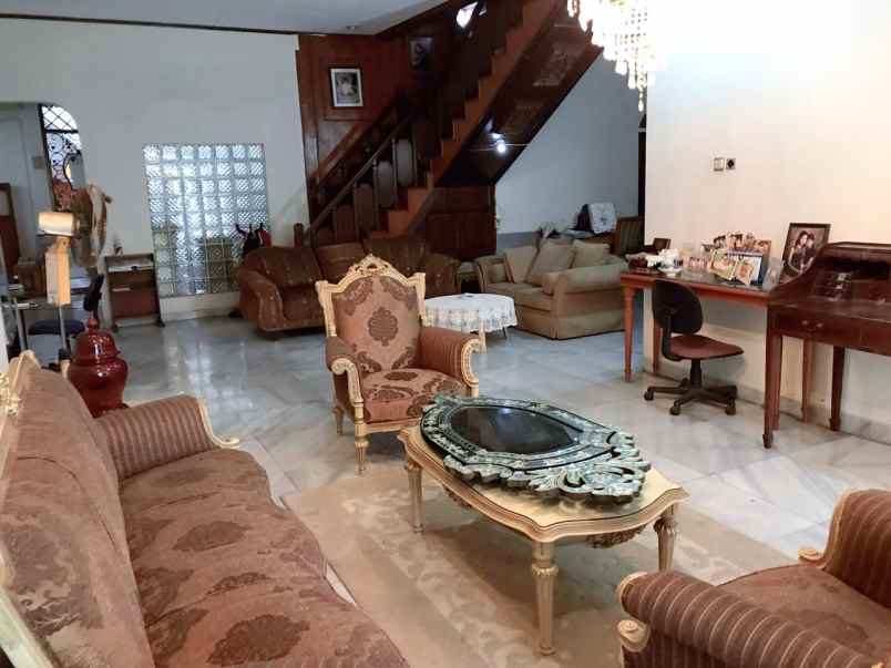 dijual rumah kebayoan lama