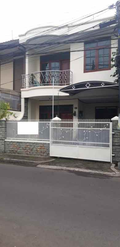 dijual rumah kec cimahi utara