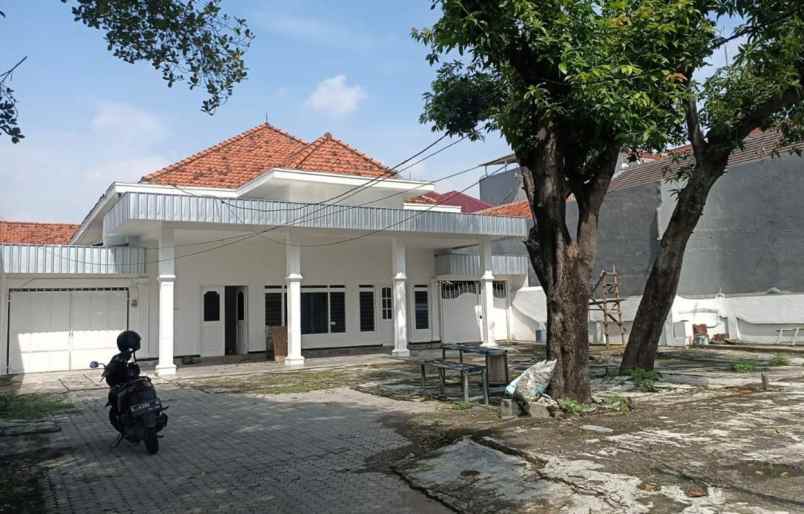 dijual rumah kec gubeng surabaya timur