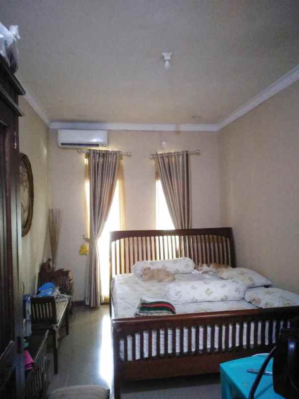 dijual rumah kemang pratama bekasi kota