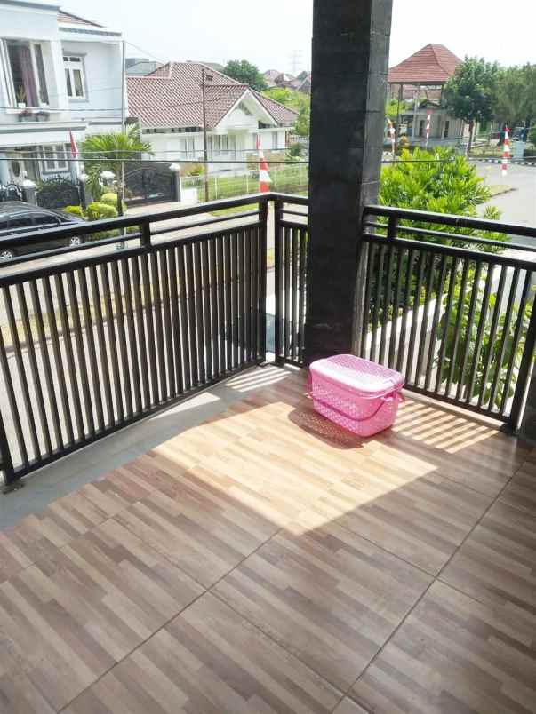 dijual rumah kemang pratama bekasi kota