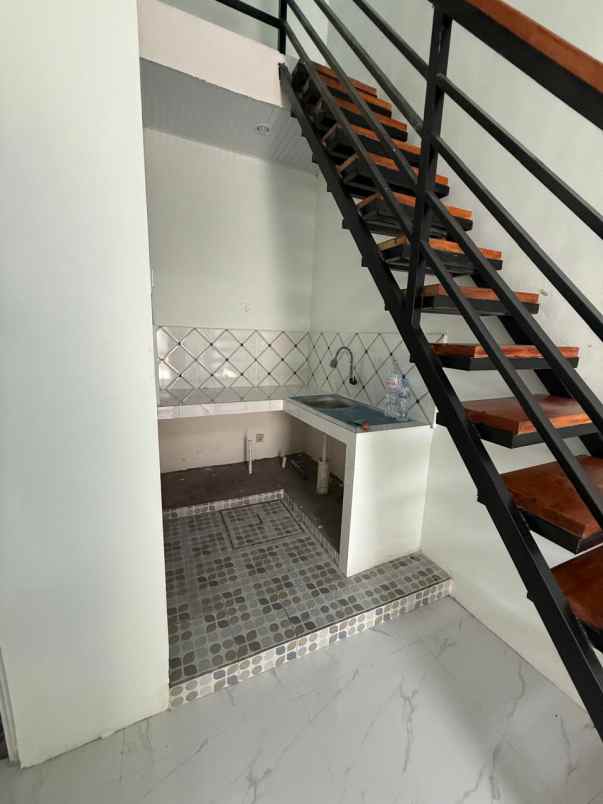 dijual rumah kendangsari