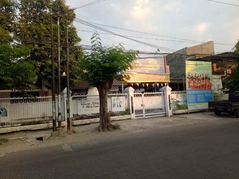 dijual rumah ketintang madya