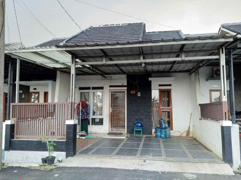 dijual rumah komp pesona ciganitri