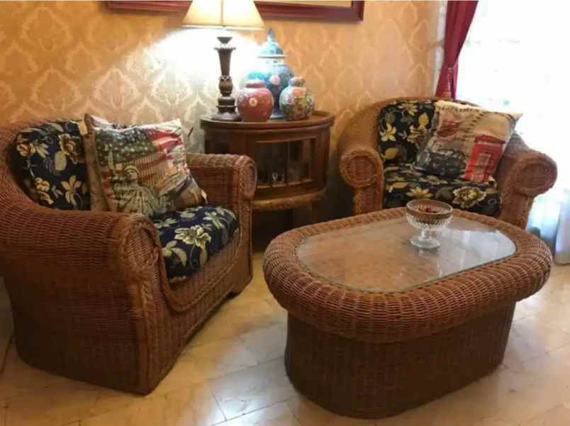 dijual rumah komplek bumi asri villa