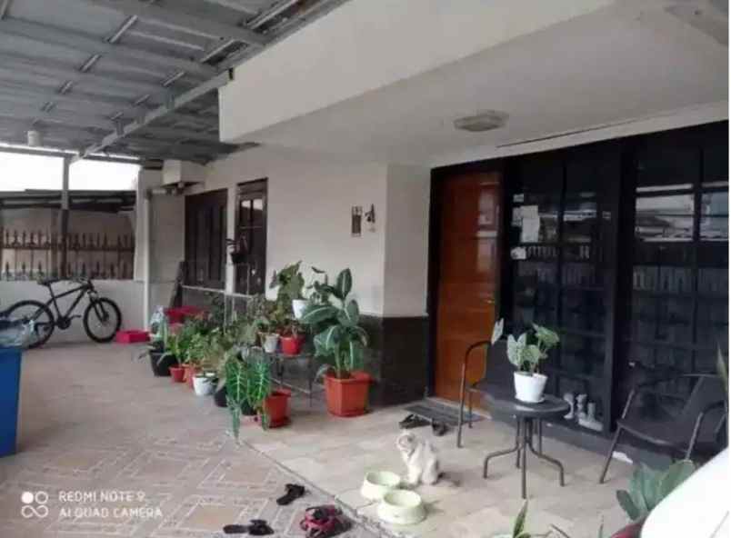 dijual rumah komplek bumi asri villa