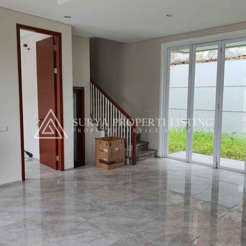 dijual rumah komplek citrland gama city