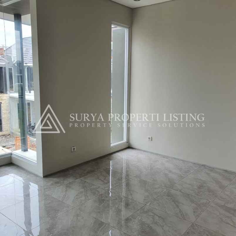 dijual rumah komplek citrland gama city