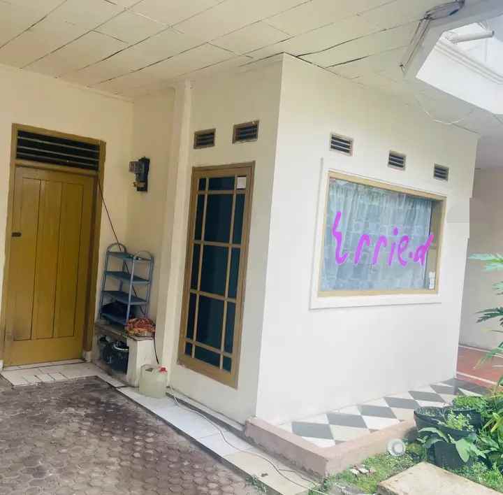 dijual rumah komplek kiara asri psm