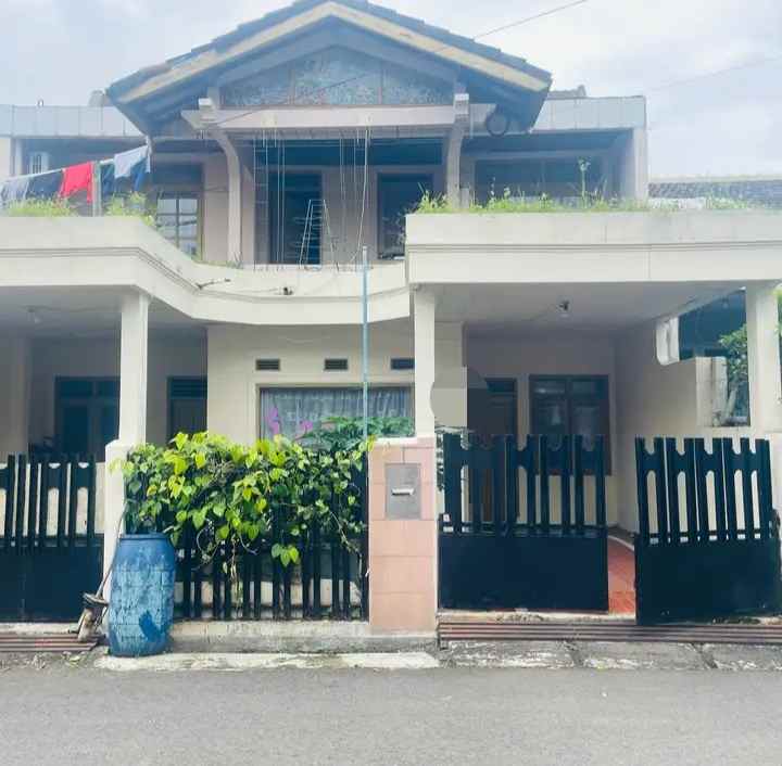 dijual rumah komplek kiara asri psm