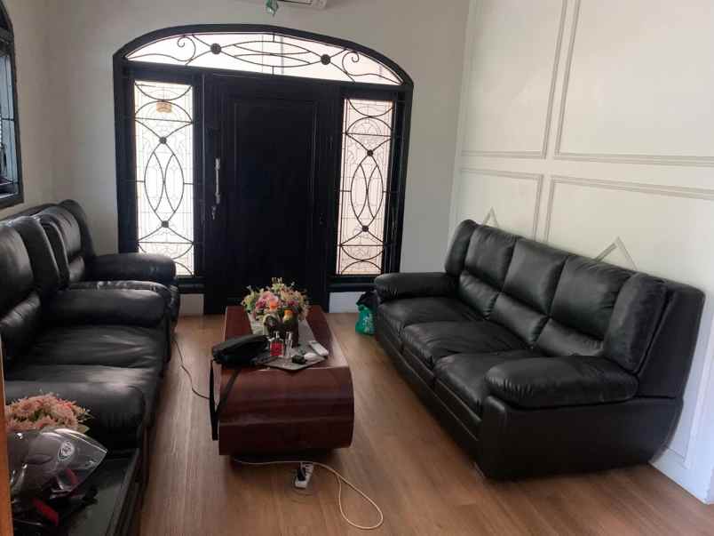 dijual rumah komplek pelni sukmajaya