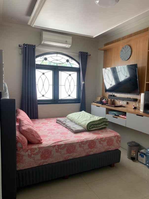 dijual rumah komplek pelni sukmajaya