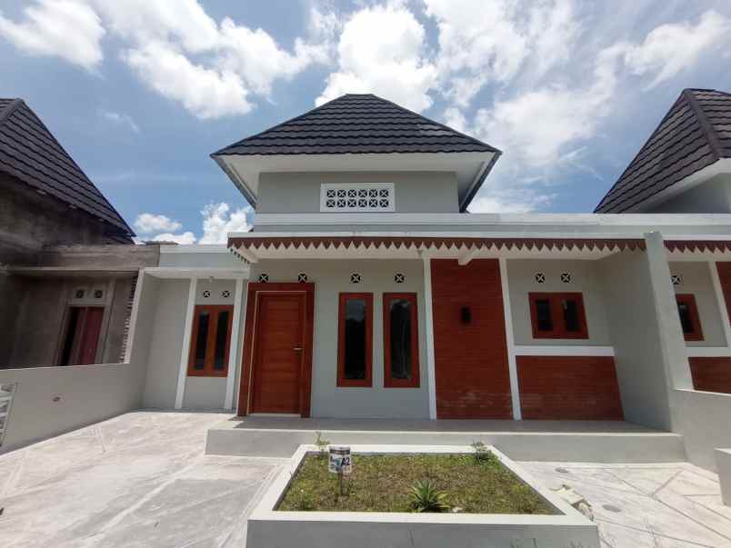 dijual rumah kongklangan kotesan