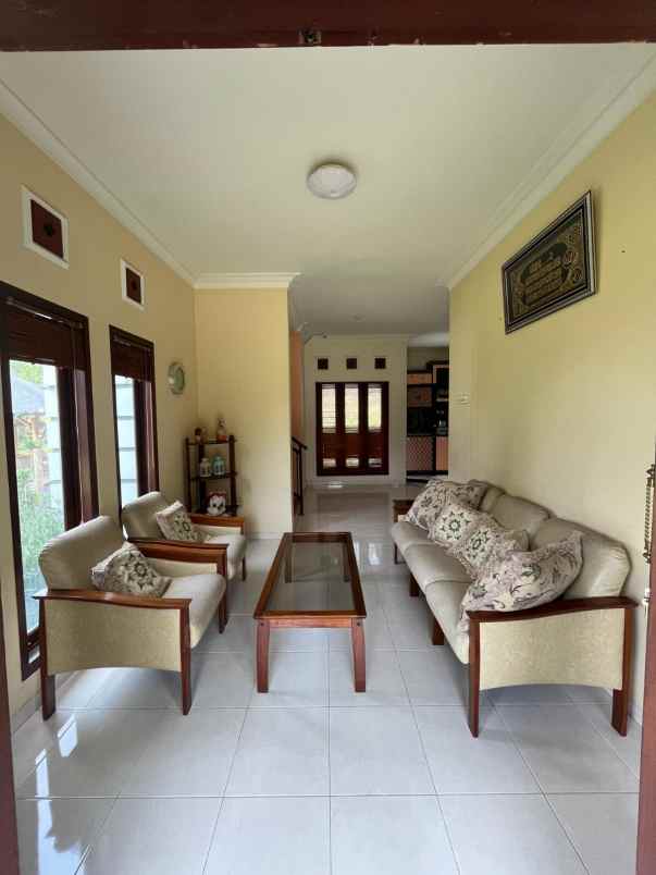 dijual rumah kota batu