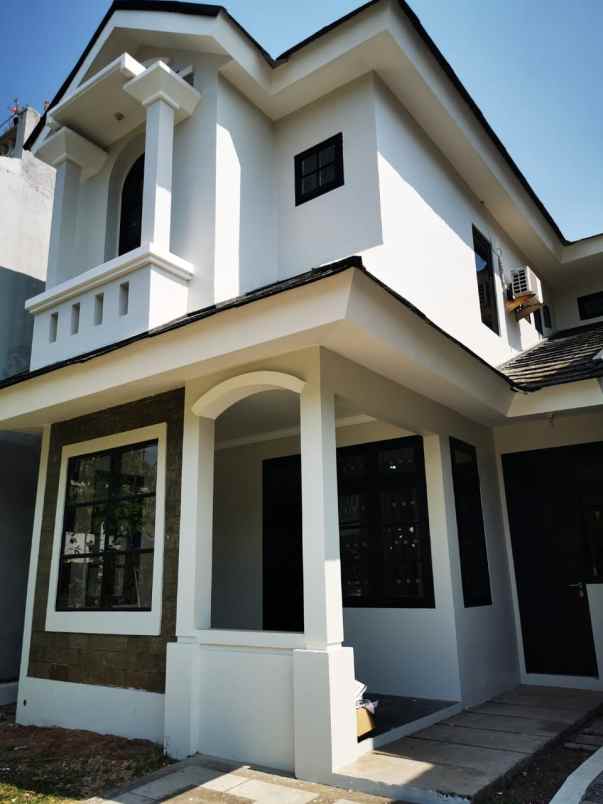 dijual rumah kota wisata cibubur