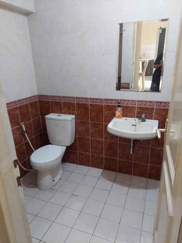 dijual rumah kota wisata cibubur