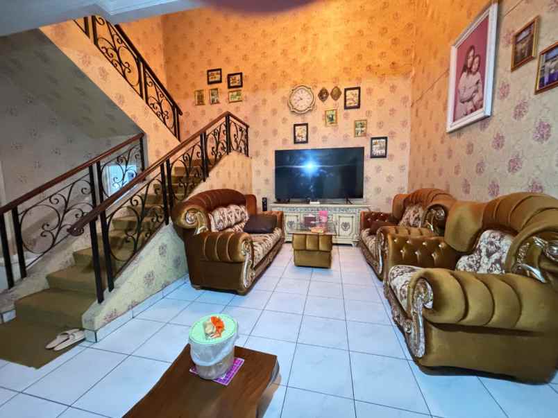 dijual rumah kota wisata cibubur