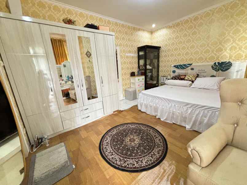 dijual rumah kota wisata cibubur