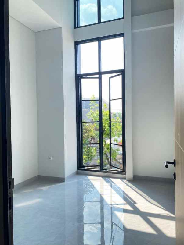 dijual rumah kukusan