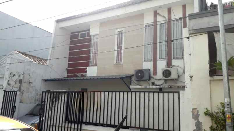 dijual rumah lebak indah