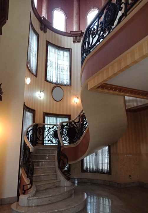 dijual rumah legenda wisata jl