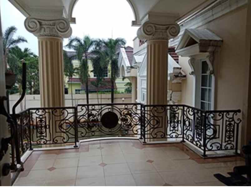 dijual rumah legenda wisata jl