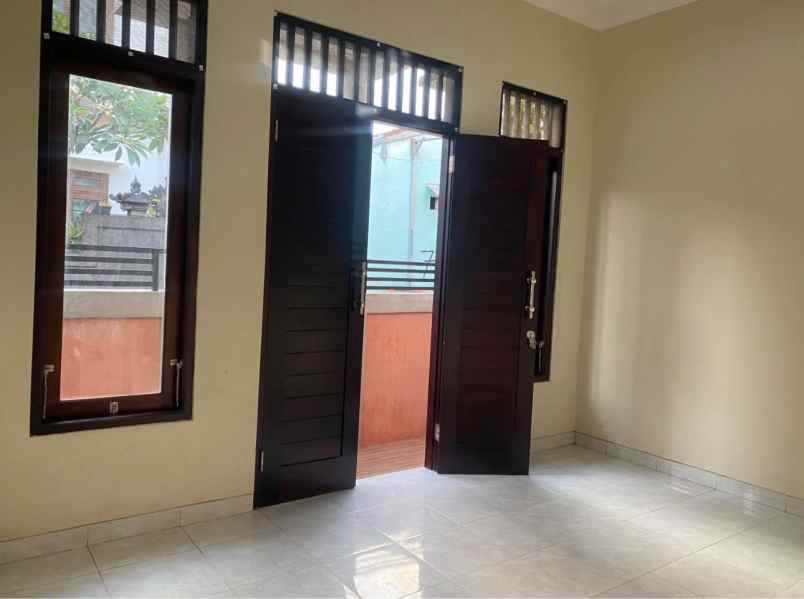 dijual rumah lokasi jalan cargo ubung denpasar utara