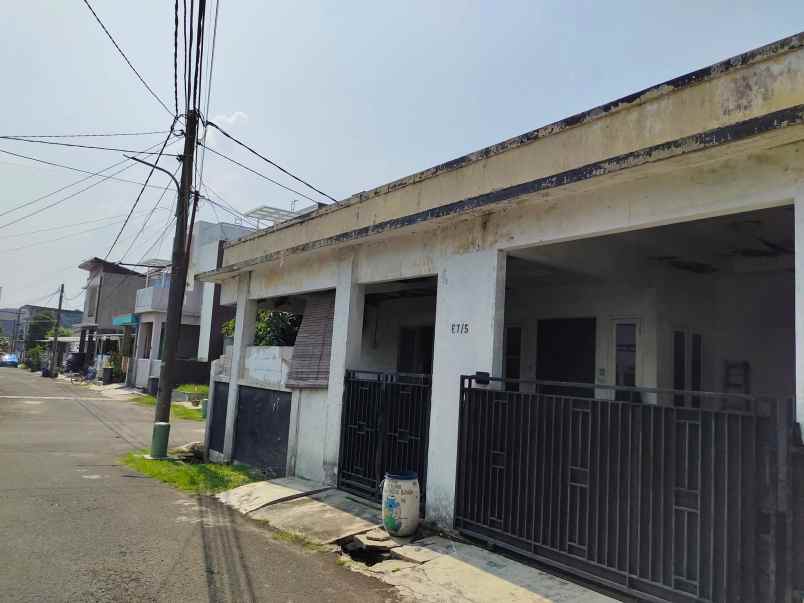 dijual rumah lokasi villa rizki ilhami