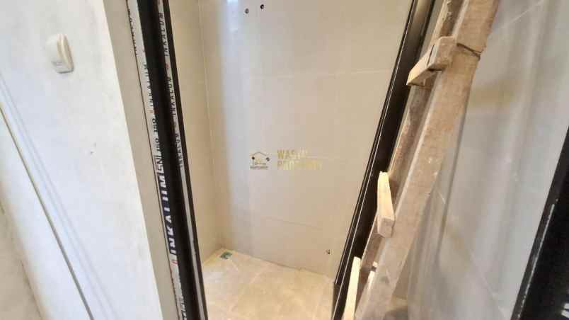 dijual rumah maguwoharjo kec depok kab