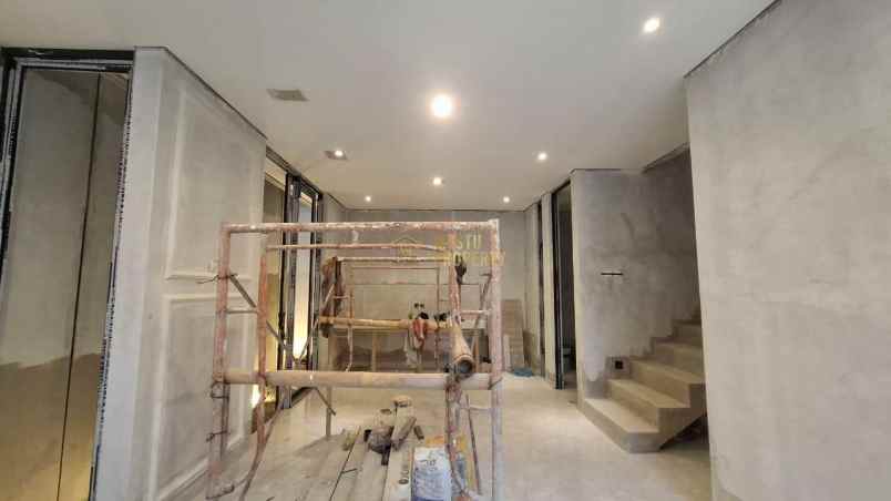 dijual rumah maguwoharjo kec depok kab