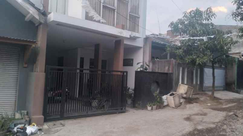 dijual rumah manglayang regency