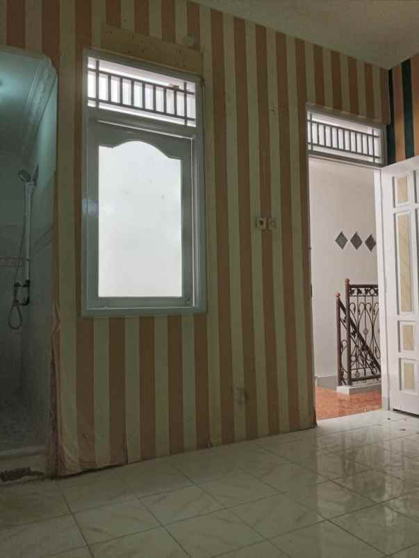 dijual rumah mangunharjo sambiroto