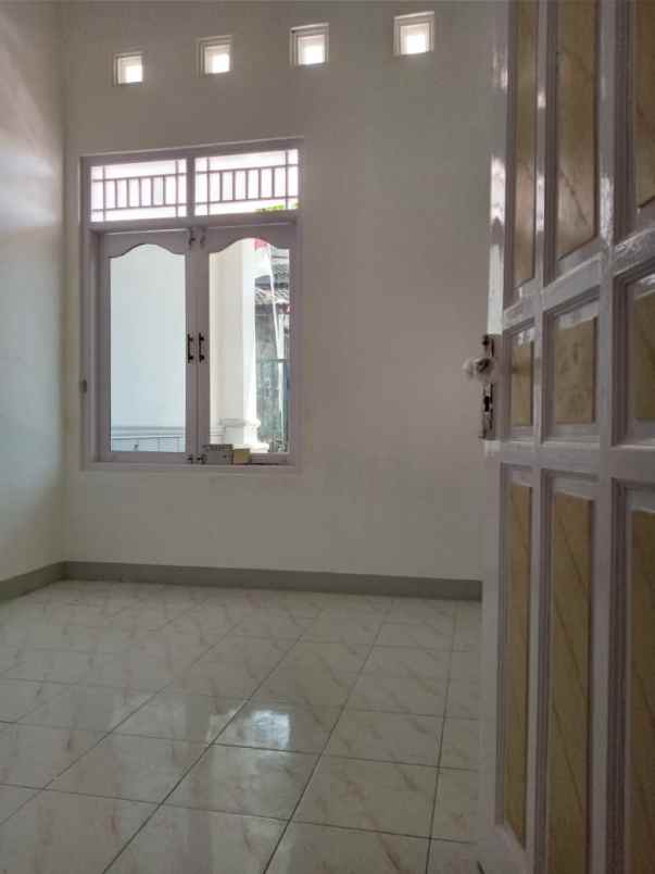 dijual rumah mangunharjo sambiroto