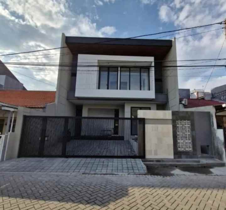 dijual rumah manyar jaya