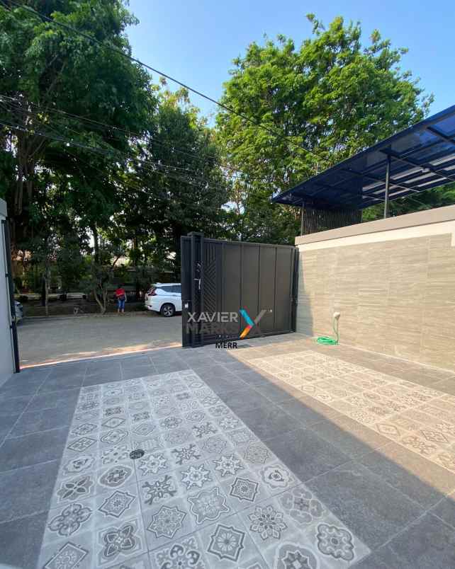 dijual rumah manyar jaya raya