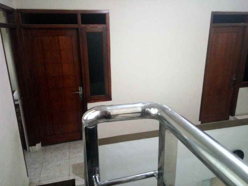 dijual rumah margahayu