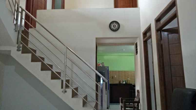 dijual rumah margahayu