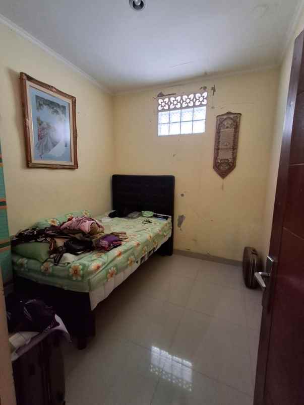 dijual rumah margahayu raya