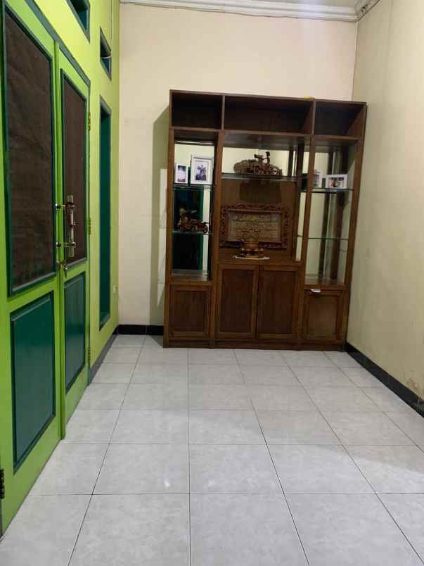 dijual rumah margonda depok