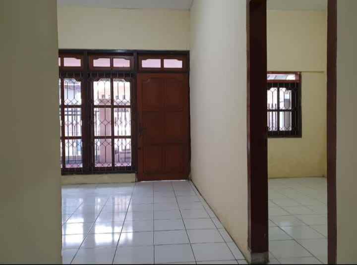 dijual rumah mertojoyo