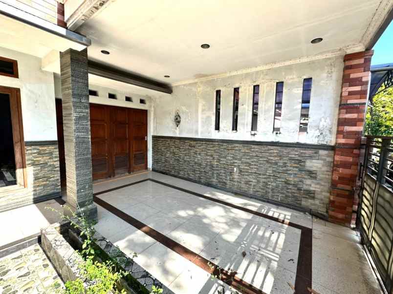 dijual rumah metland menteng cakung