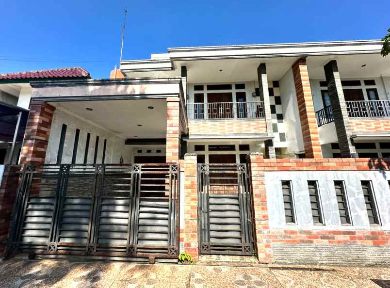 dijual rumah metland menteng cakung