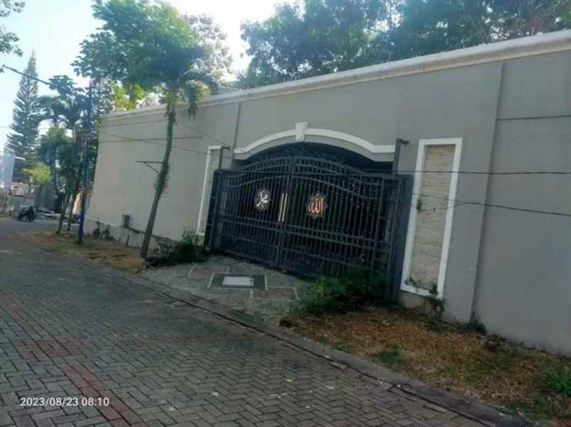 dijual rumah mewah hook di puri arga golf semarang