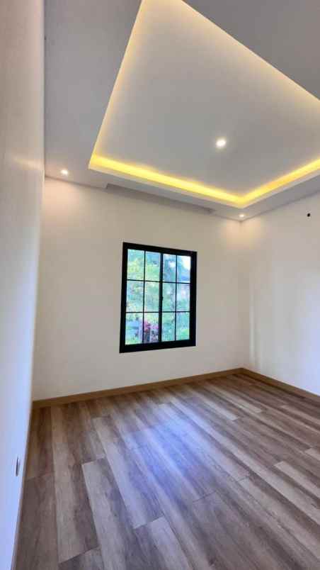 dijual rumah mewah private pool di sentul city