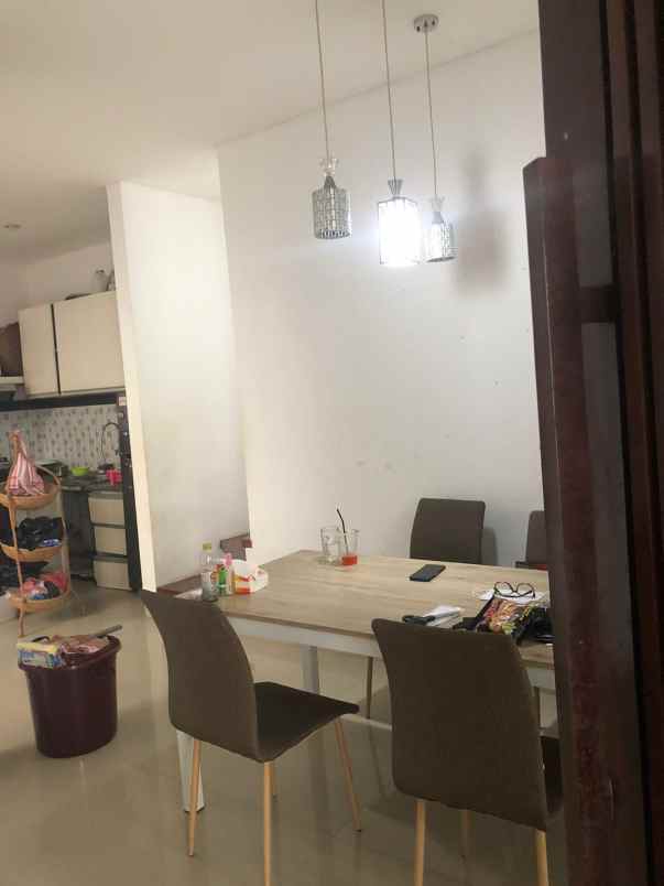 dijual rumah minimalis lantai 2 renon denpasar