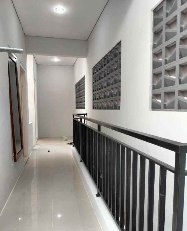 dijual rumah minomartani