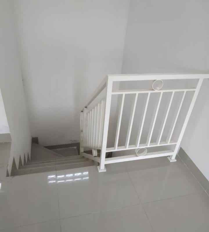 dijual rumah modern royal margonda depok via lelang