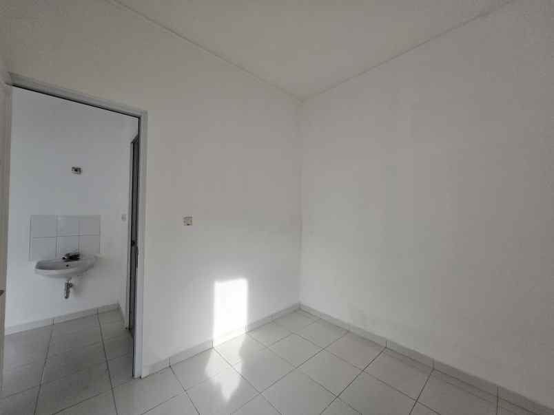 dijual rumah murah di suvarna sutera cikupa tangerang