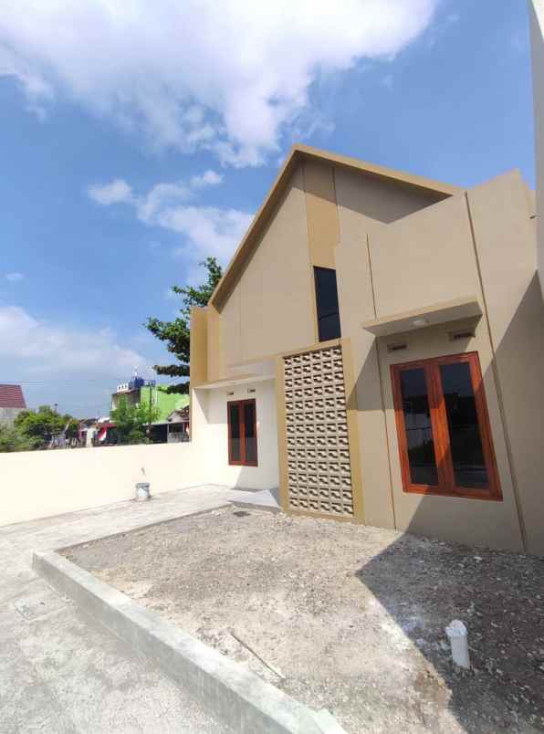 dijual rumah ngemplak sukoharjo jawa tengah