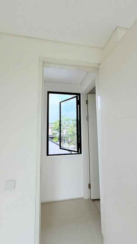 dijual rumah northwest hill citraland